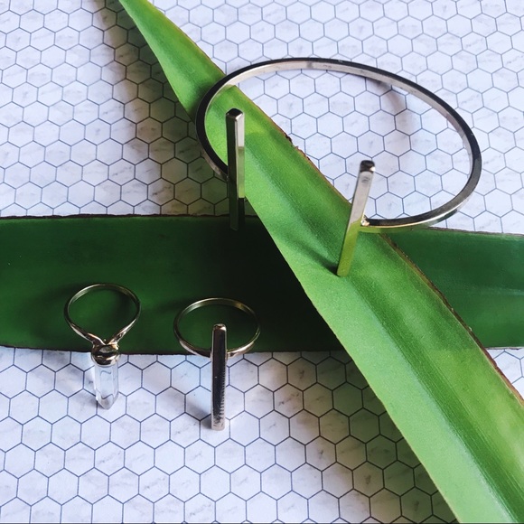 3-Piece Jewelry Set - Picture 2 of 6